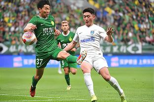 半场-王秋明写意破门贝里奇反越位进球 天津津门虎2-0梅州客家